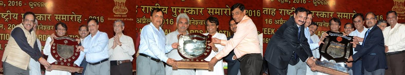 पश्चिम रेलवे ने माननीय रेल मंत्री से प्राप्त की 3 राष्ट्रीय शील्ड एवं 6 राष्ट्रीय पुरस्कार