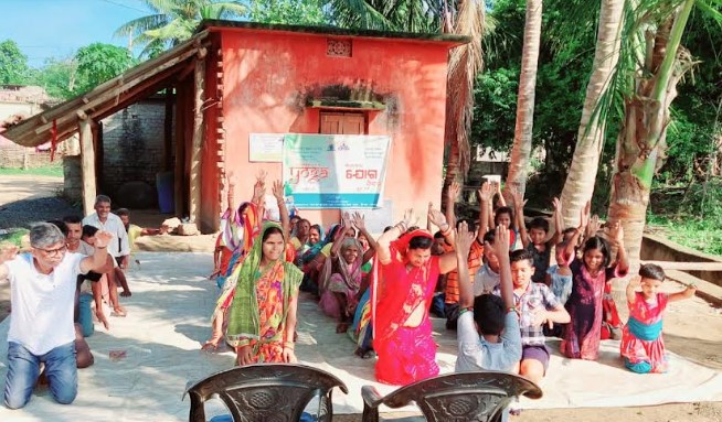 एफटीएस  के भुवनेश्वर चाप्टर द्वारा  ओडिशा के ग्रामीण अंचलों में  योग दिवस का आयोजन