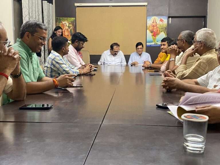 पत्रकार-संपादक मामाजी माणिकचंद्र वाजपेयी के जयंती प्रसंग पर विश्व संवाद केंद्र में विशेष व्याख्यान का आयोजन