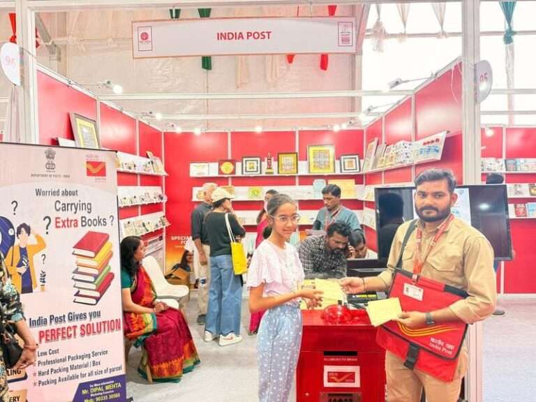 ‘अहमदाबाद अंतरराष्ट्रीय पुस्तक महोत्सव – 2025’ में भारतीय डाक विभाग का स्टॉल बना आकर्षण का केंद्र