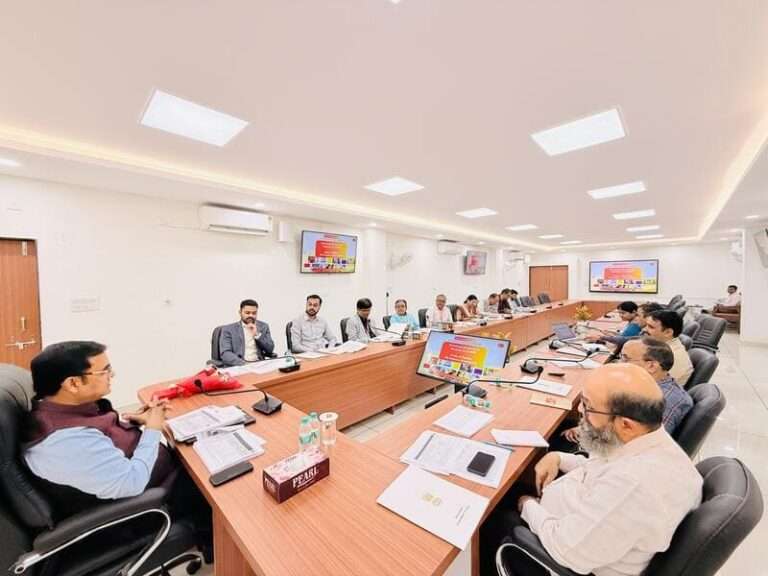 भारतीय डाक विभाग देश के सुदूरवर्ती क्षेत्रों तक सेवाएँ पहुँचाने में  निभा रहा अग्रणी भूमिका