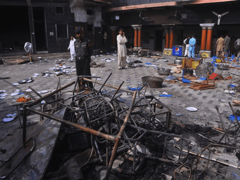 पाकिस्तान में मंदिर-गुरुद्वारों का बुरा हाल, 1800 में से केवल 37 में ही हो रही पूजा-पाठ