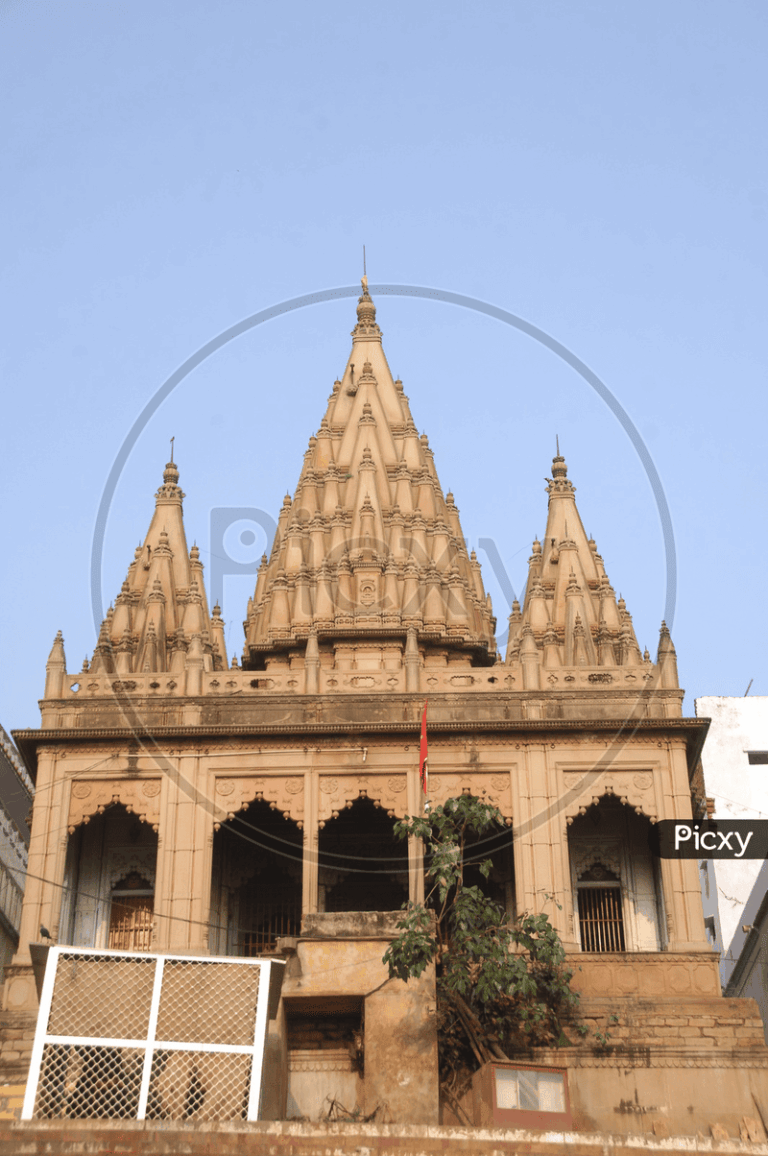 प्राचीन मंदिरों के पत्थरों पर लिखा गया स्वर्णिम इतिहास