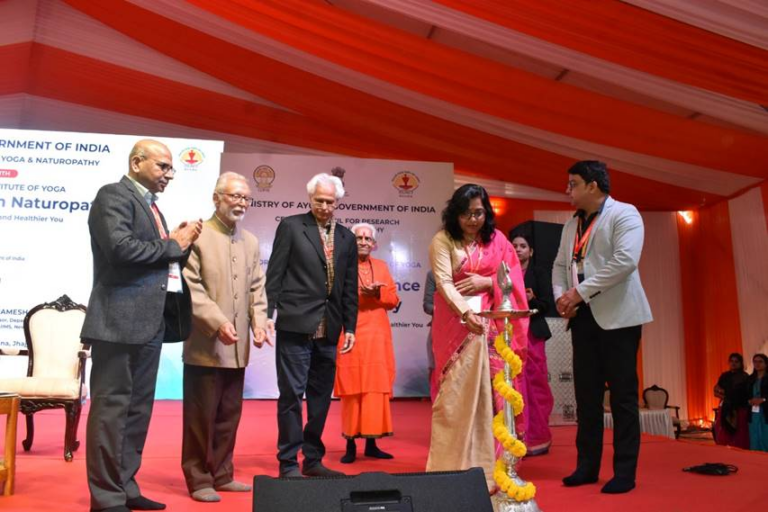 प्राकृतिक चिकित्सा-2026 पर राष्ट्रीय सम्मेलन में विशेषज्ञों ने “योग संयोजन” के माध्यम से एकीकृत स्वास्थ्य सेवा पर प्रकाश डाला