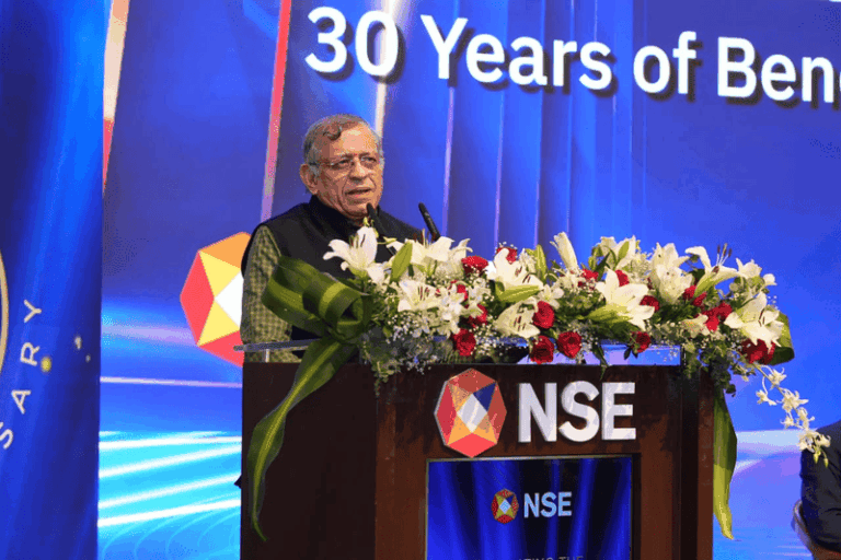 श्री गुरूमूर्ति ने कहा,  भारत का वित्तीय तंत्र पारदर्शिता, जवाबदेही और निवेशक सुरक्षा को बढ़ावा देकर आगे बढ़ रहा है